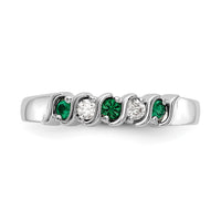 14k White Gold Diamond w/Emerald Band