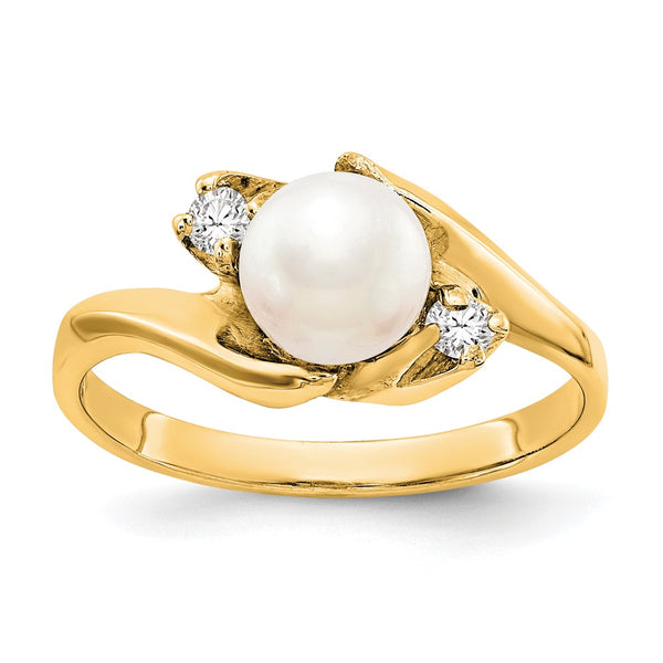14k 6mm FW Cultured Pearl AAA Diamond ring