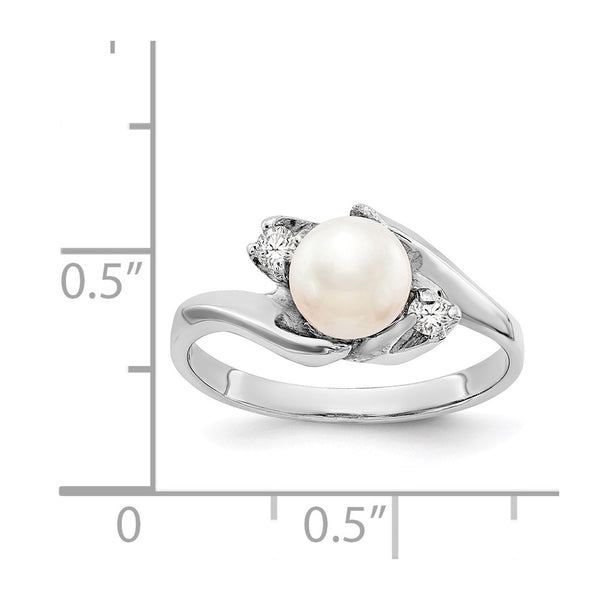 14k White Gold 6mm FW Cultured Pearl A Diamond ring