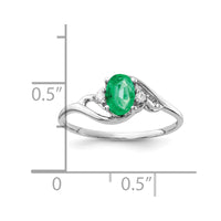14k White Gold 6x4mm Oval Emerald A Diamond ring