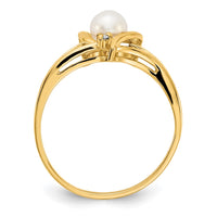 14k 4.5mm FW Cultured Pearl A Diamond ring